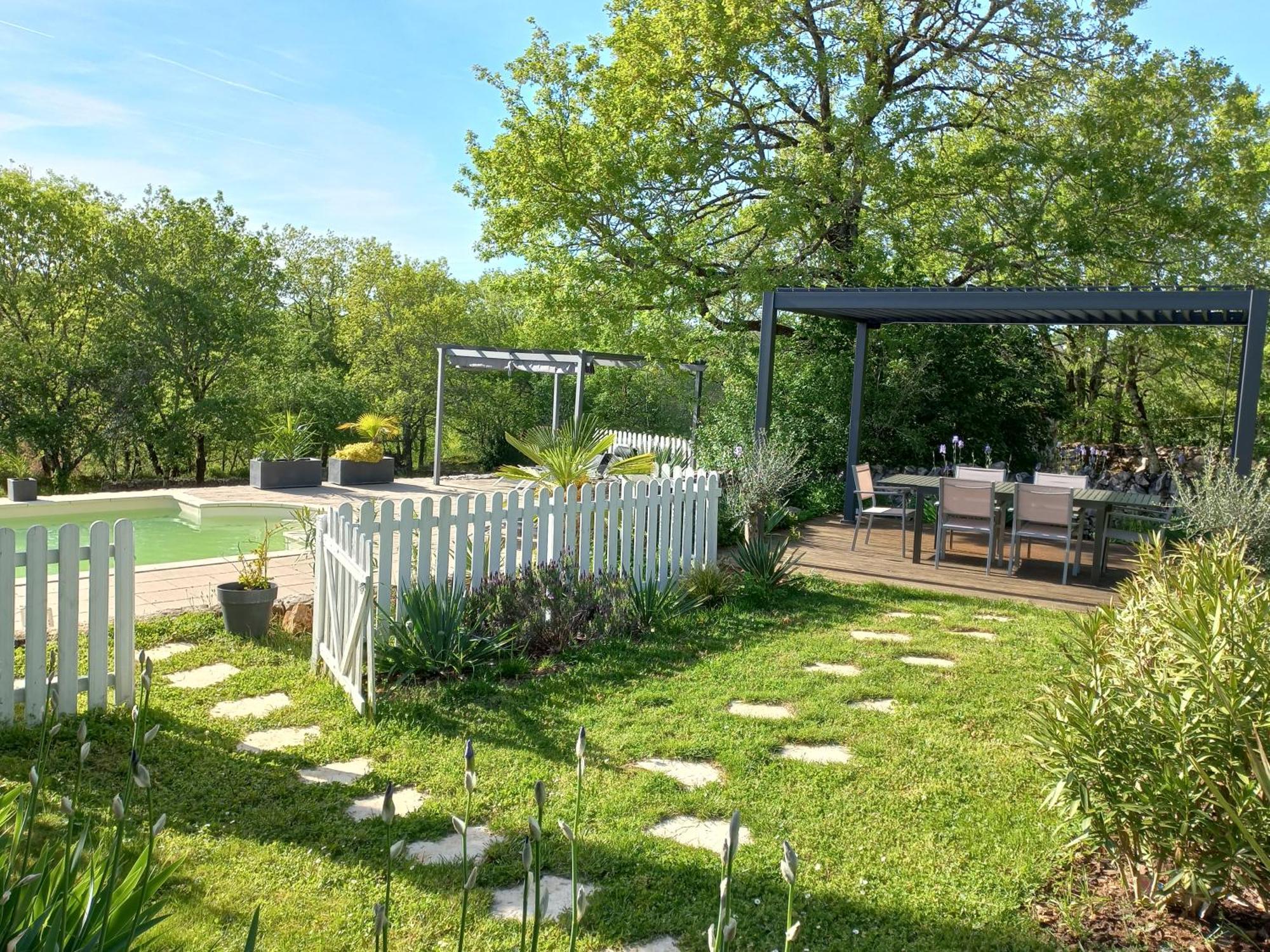 Maison De Campagne Avec Piscine Beduer Екстер'єр фото
